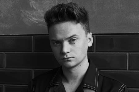 International online stars to headline VIDXB