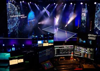 Robe follows the Science in Israel