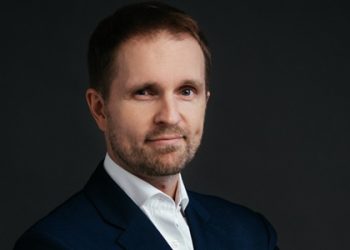 How smallsats and AI are shaping the future of space investment